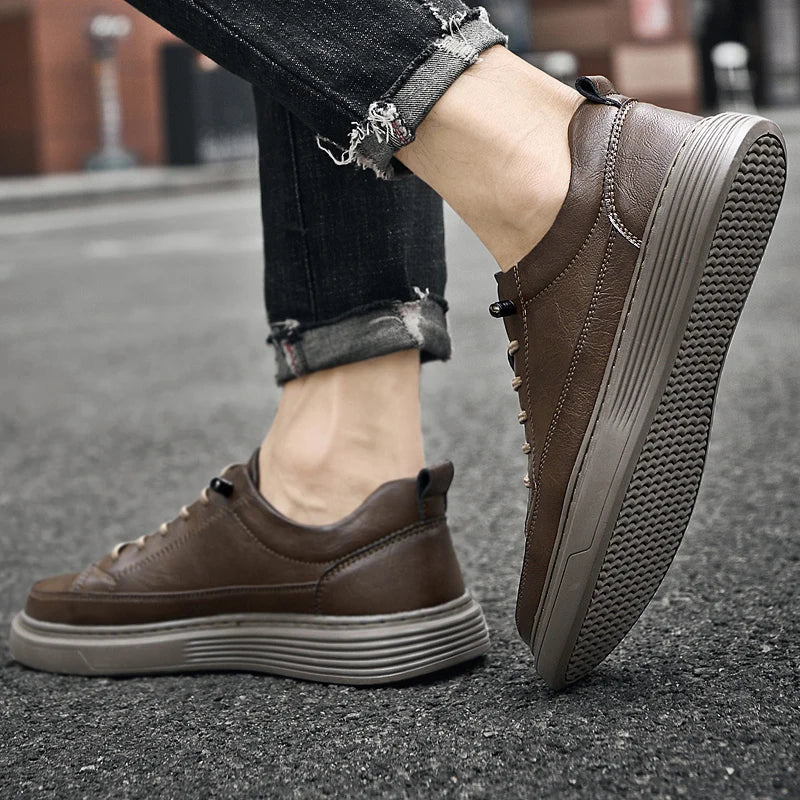 Men's Low- Sneakers Lace-Up Closure