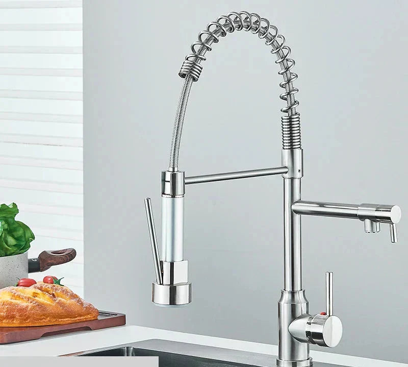 Single Handle 360 Degree Swivel Kitchen Faucet - VibreMode