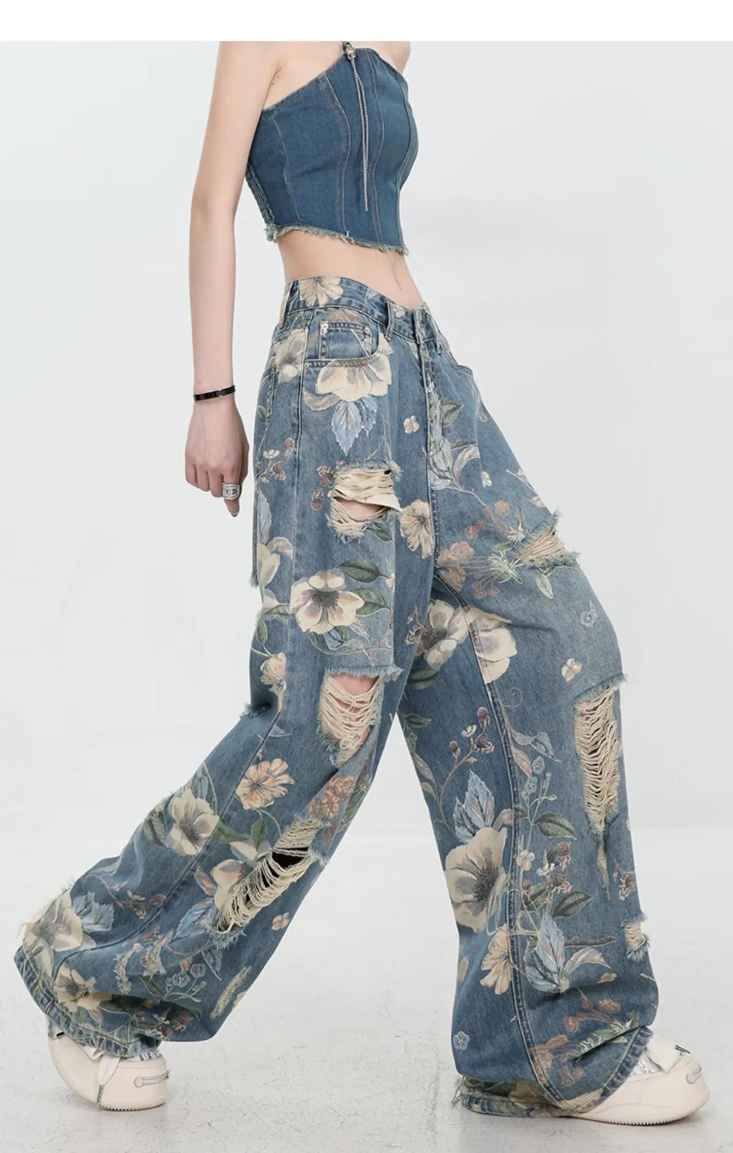 Women's Classic Straight Jeans