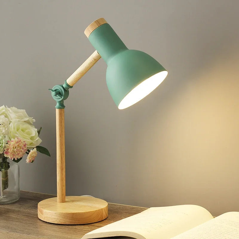 Adjustable Wooden Table Lamp - VibreMode