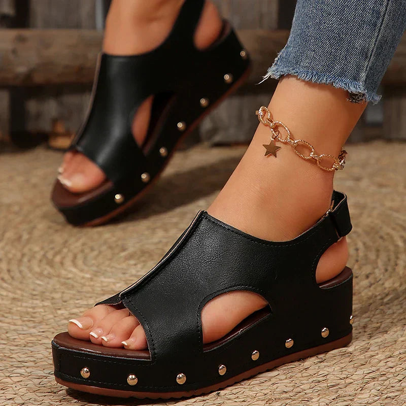 Comfortable Women's Thick Heel Sandals - VibreMode