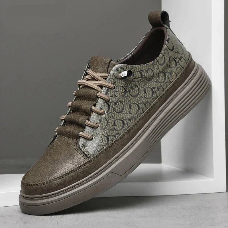Fashionable Athletic Shoes - VibreMode