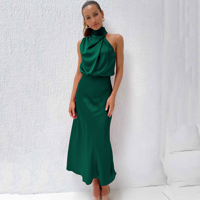 Luxurious Strapless Formal Gown