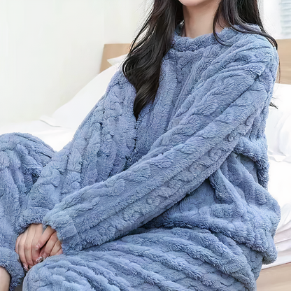Women's Soft Fleece Pajama Set