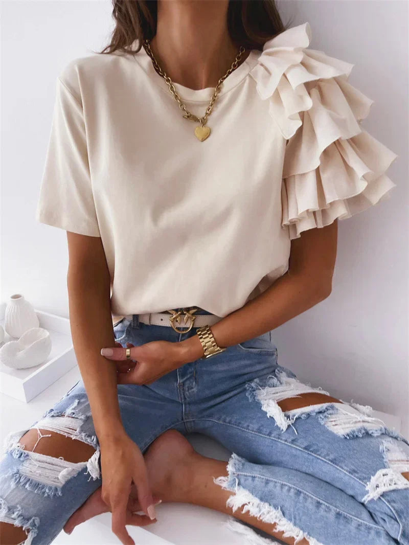 Fashionable Blouse with Flirty Ruffled Sleeves