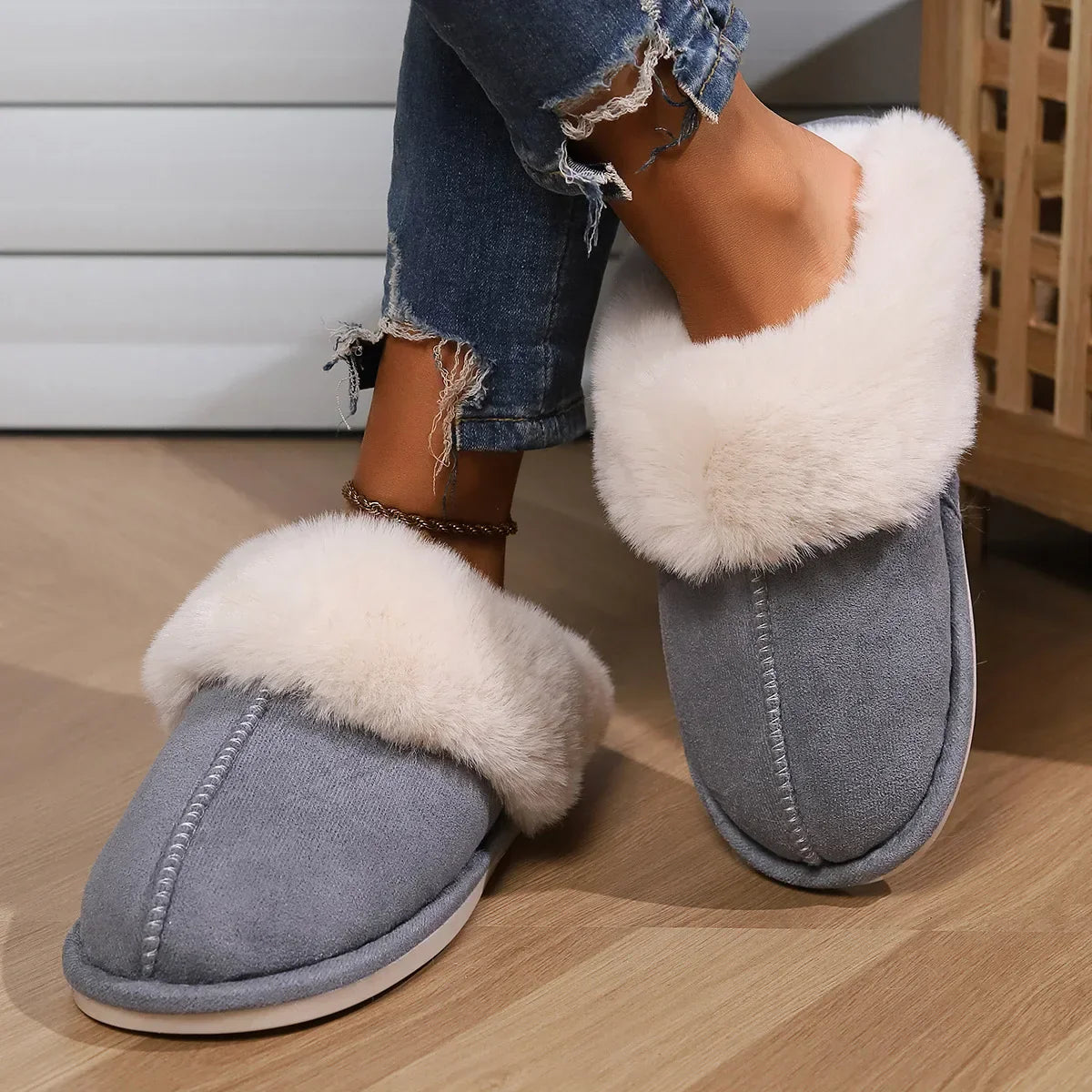 Women's Plush Indoor Slippers Soft Lining Warm Beige