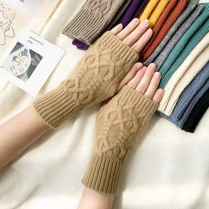 Marcelli Cable Knit Wrist Warmers