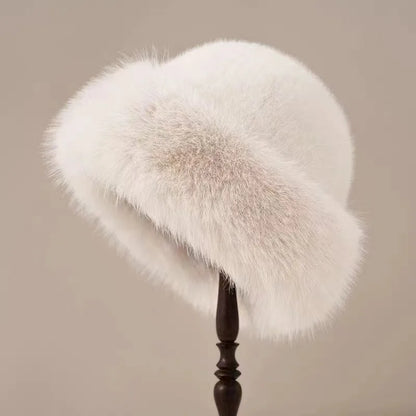 Suzanne Women's Fluffy Hat