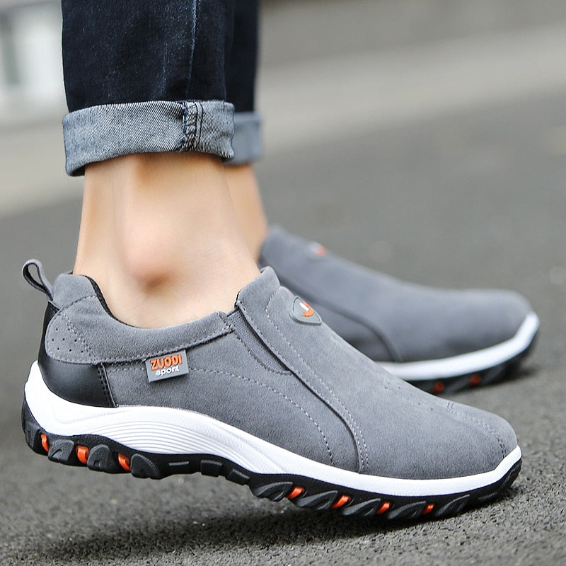 Comfortable Men's Slip On Hiking Shoes - VibreMode