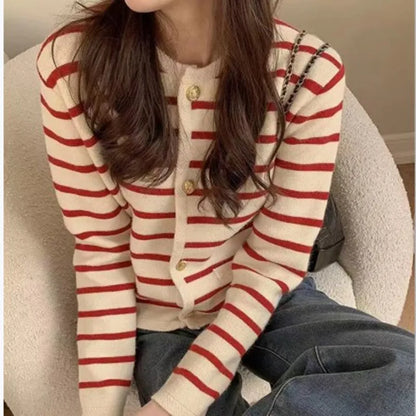 Women's Striped Knit Cardigan - VibreMode