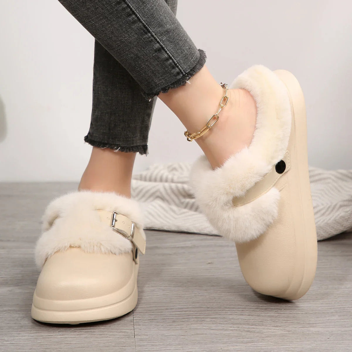 Women's Plush Slippers