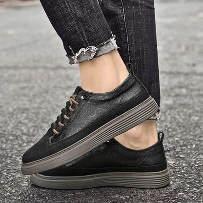 Fashionable Athletic Shoes