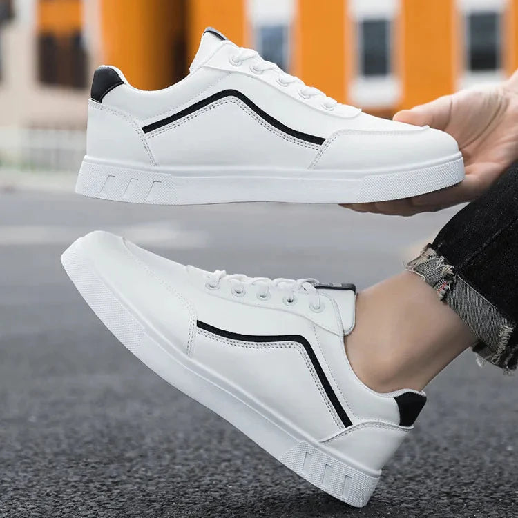 Fashionable Lace Up Sneakers