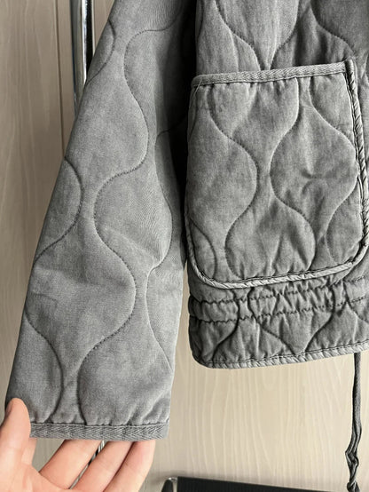 Fashionable Utility Jacket with Pockets
