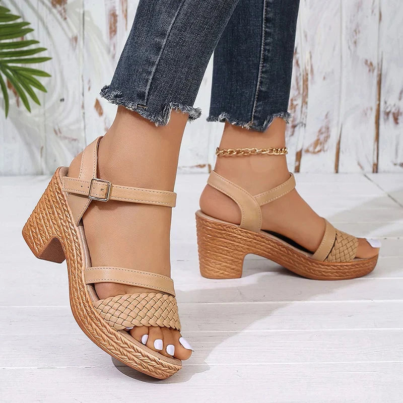 Comfortable Woven Flat Sandals