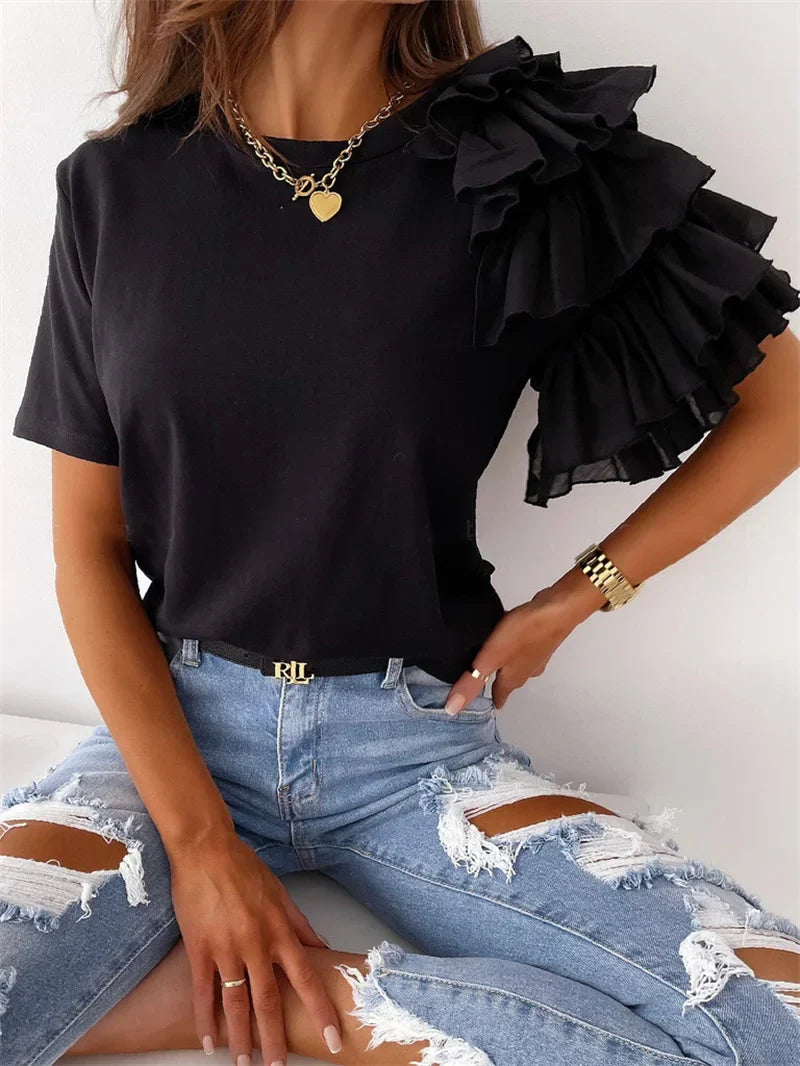 Fashionable Blouse with Flirty Ruffled Sleeves