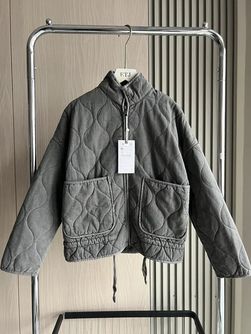 Fashionable Utility Jacket with Pockets
