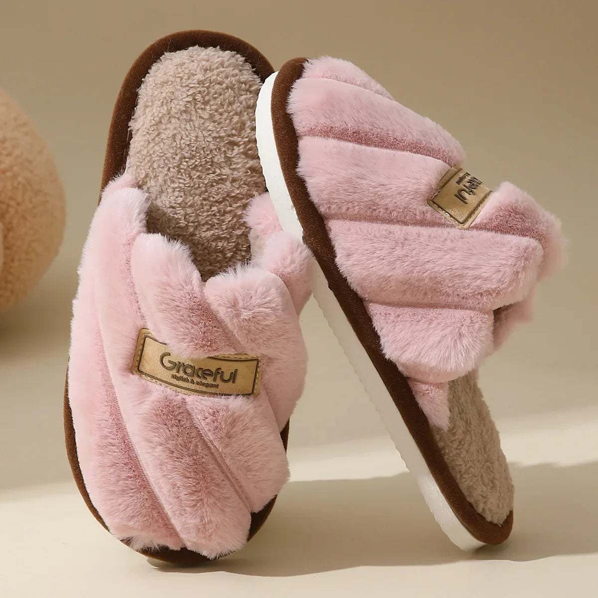 Women's Plush Slippers Soft Cushioned Indoor Slides