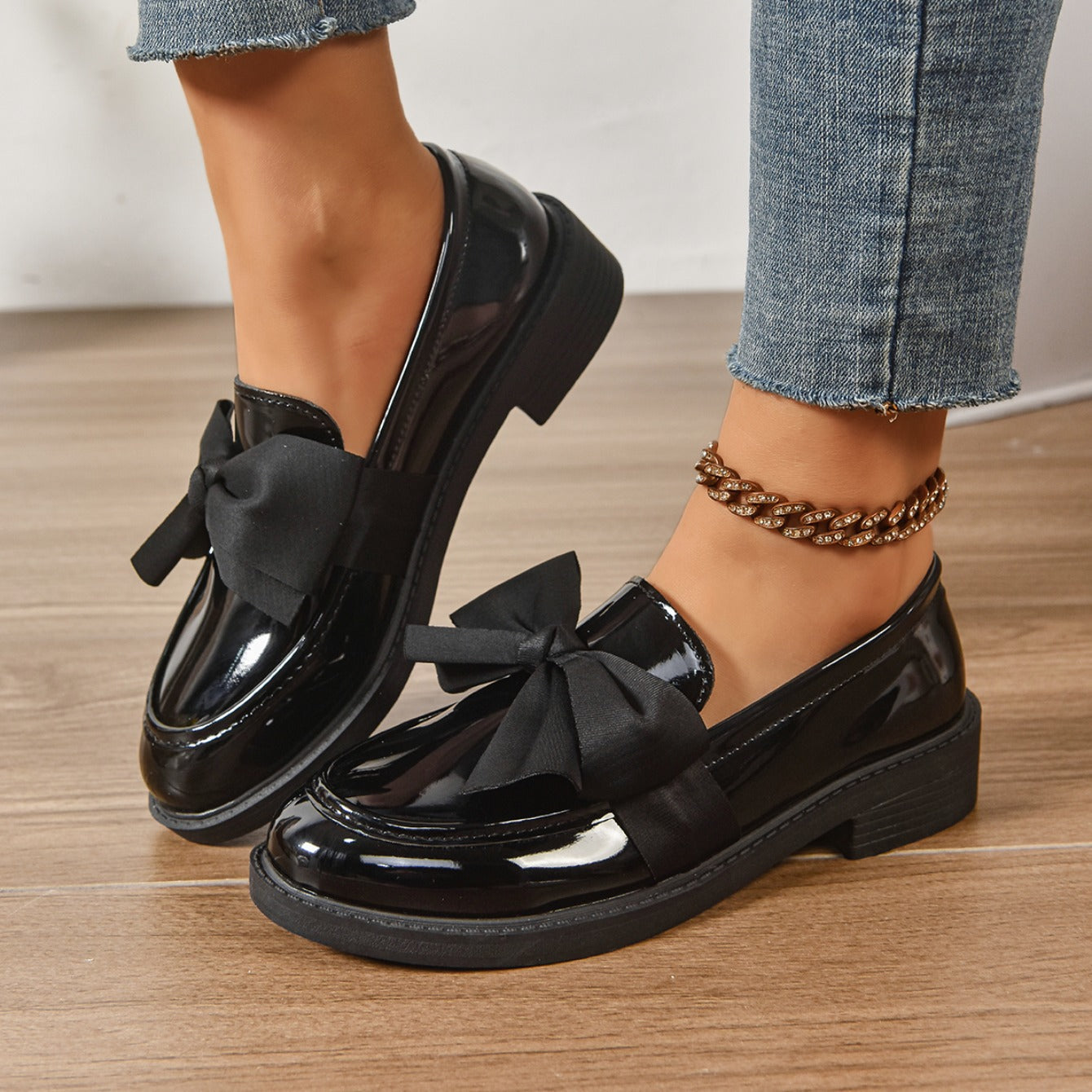 Comfortable Ayora Footwear