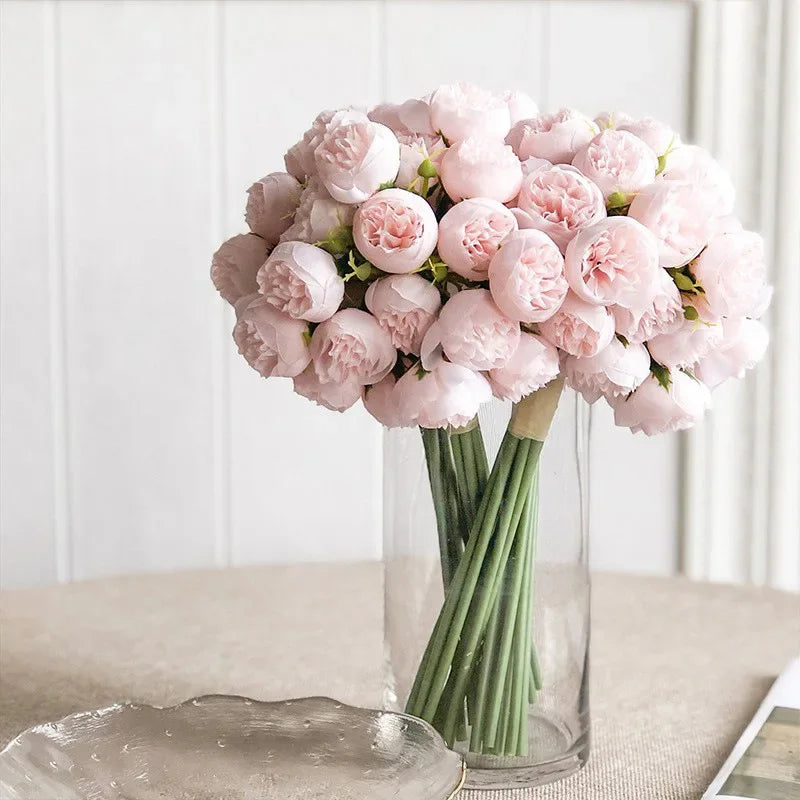 Luxury Rose Floral Arrangement - VibreMode