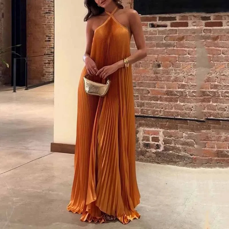 Elegant Ladies' Pleated Halter Neck Evening Maxi Dress - VibreMode