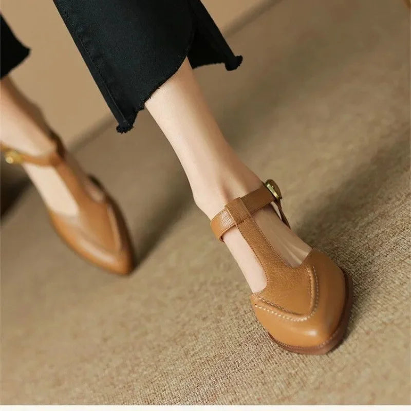 Elegant Women's Pointed Toe Flat Shoes with Buckle Strap - VibreMode