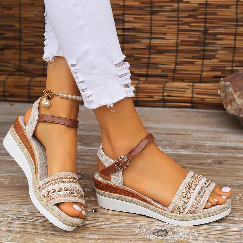 Comfortable Adjustable Women's Beach Sandals