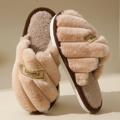 Women's Plush Slippers Soft Cushioned Indoor Slides