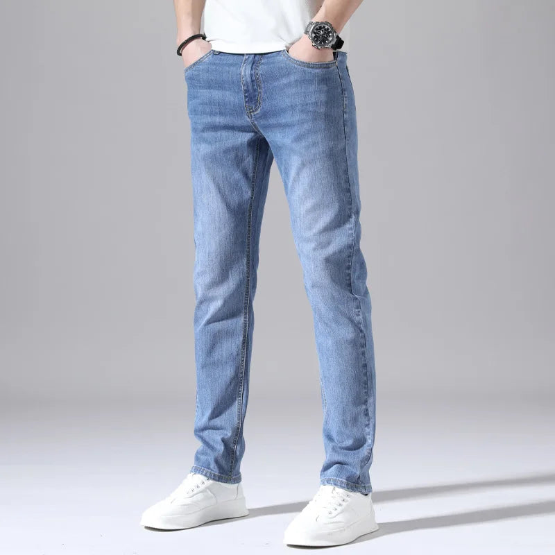 Classic Straight Fit Jeans - VibreMode