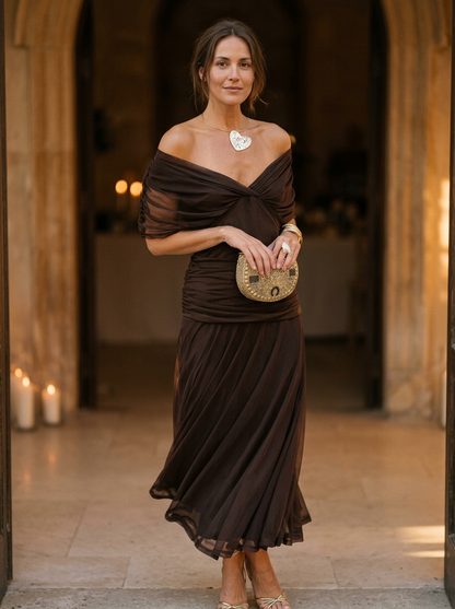 Women's Off-Shoulder Pleated Midi Dress - VibreMode