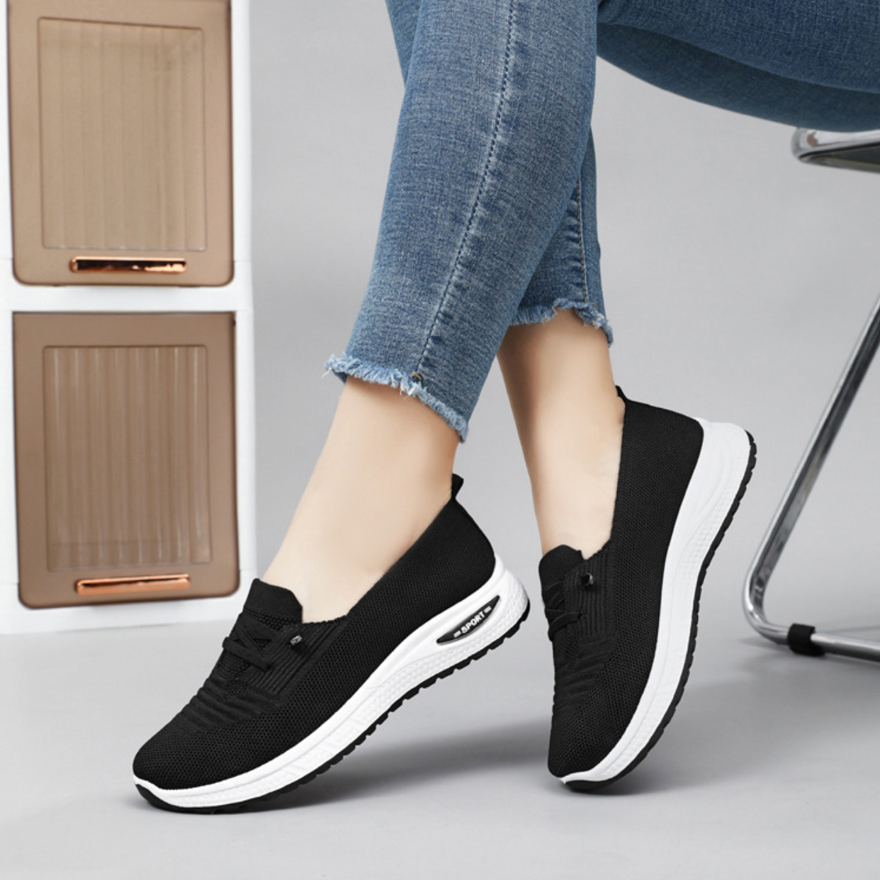 Comfortable Women's Walking Shoes with Arch Support and Mesh Upper