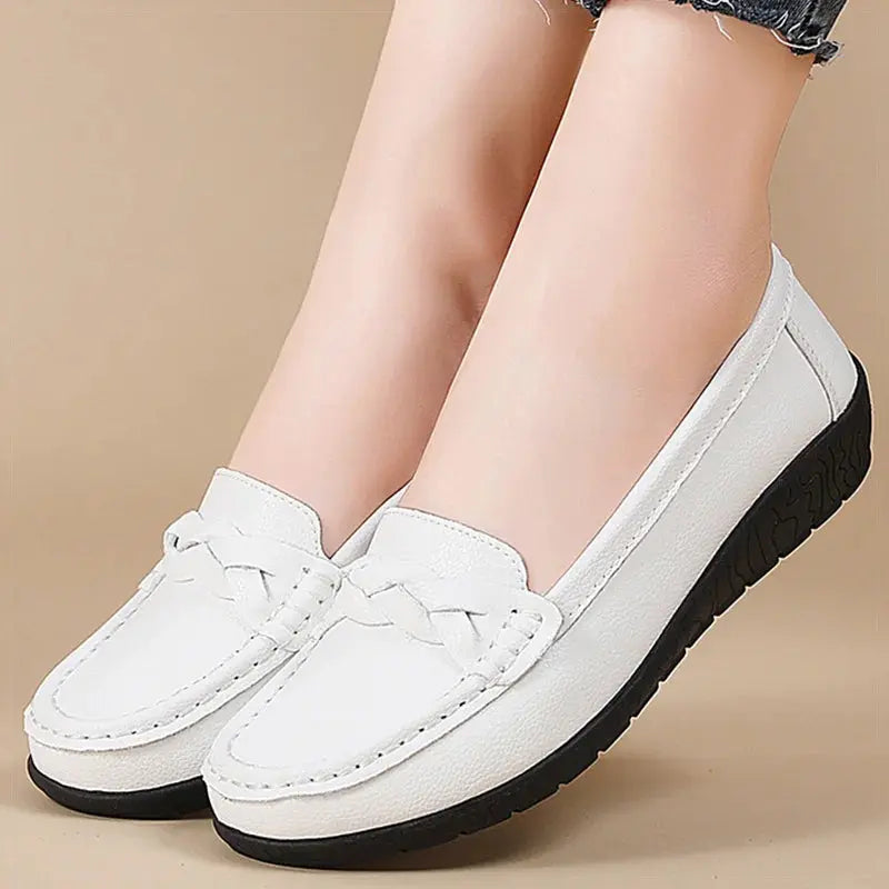 Women's Soft Black Loafers Comfortable Leather - VibreMode