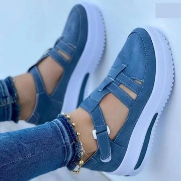 Women's Casual Shoes