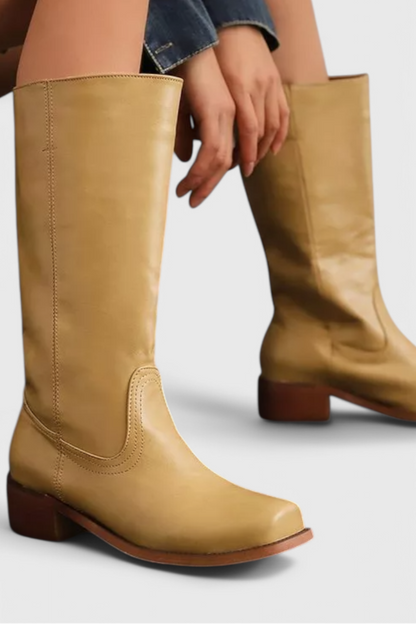 Warm Women's Block Heel Winter Boots - VibreMode