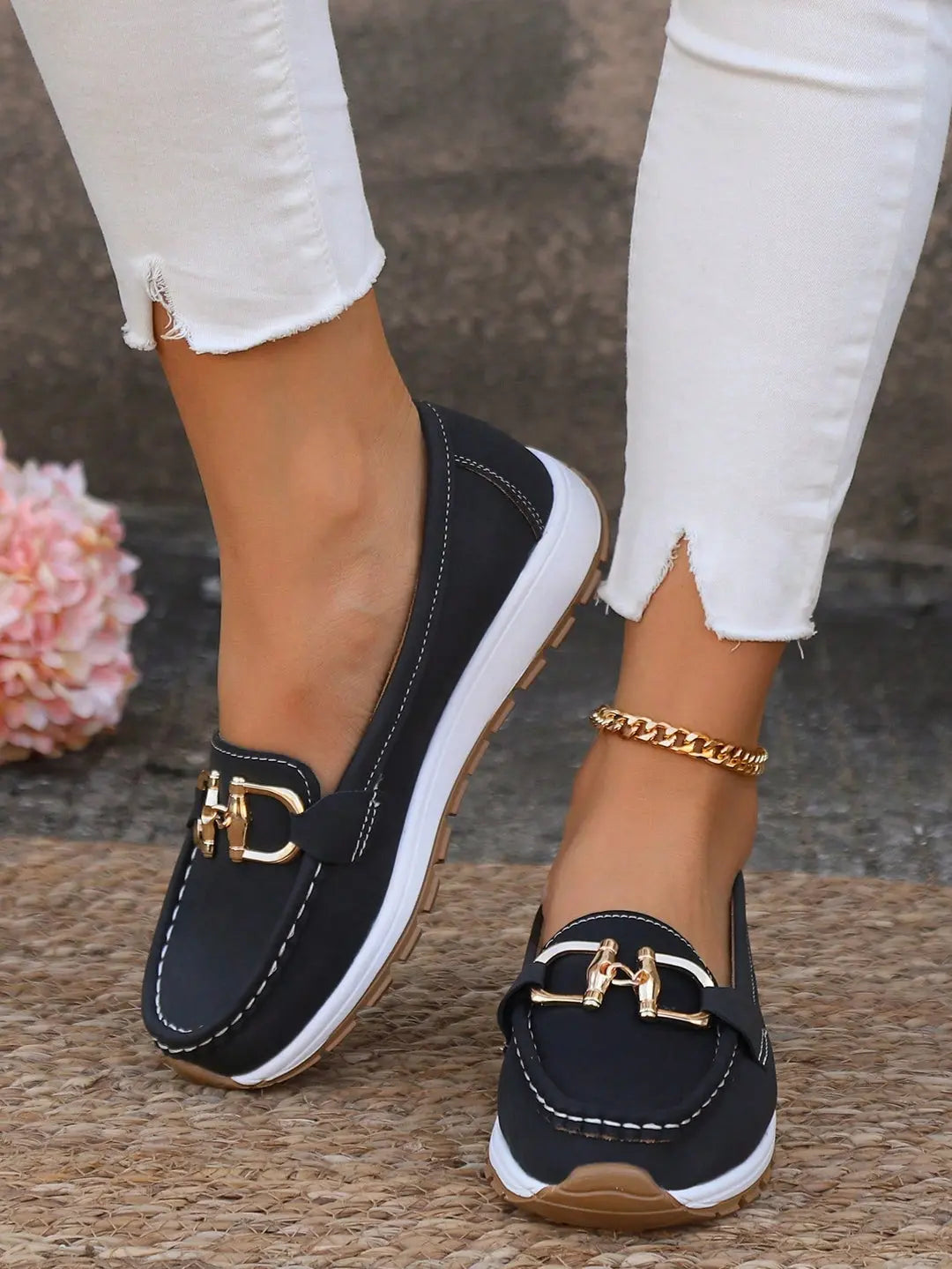 Women's Black Loafers Comfortable Fit - VibreMode