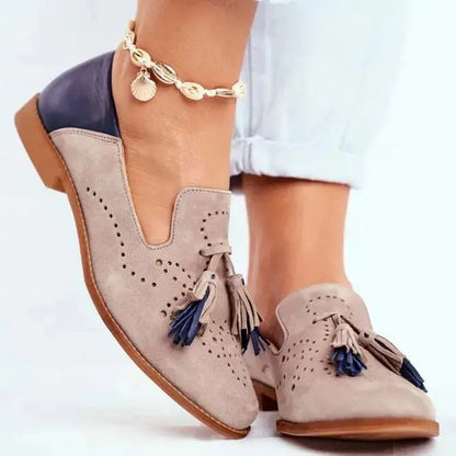 Two-Tone Loafers for Women – Stylish & Comfortable with Playful Tassels