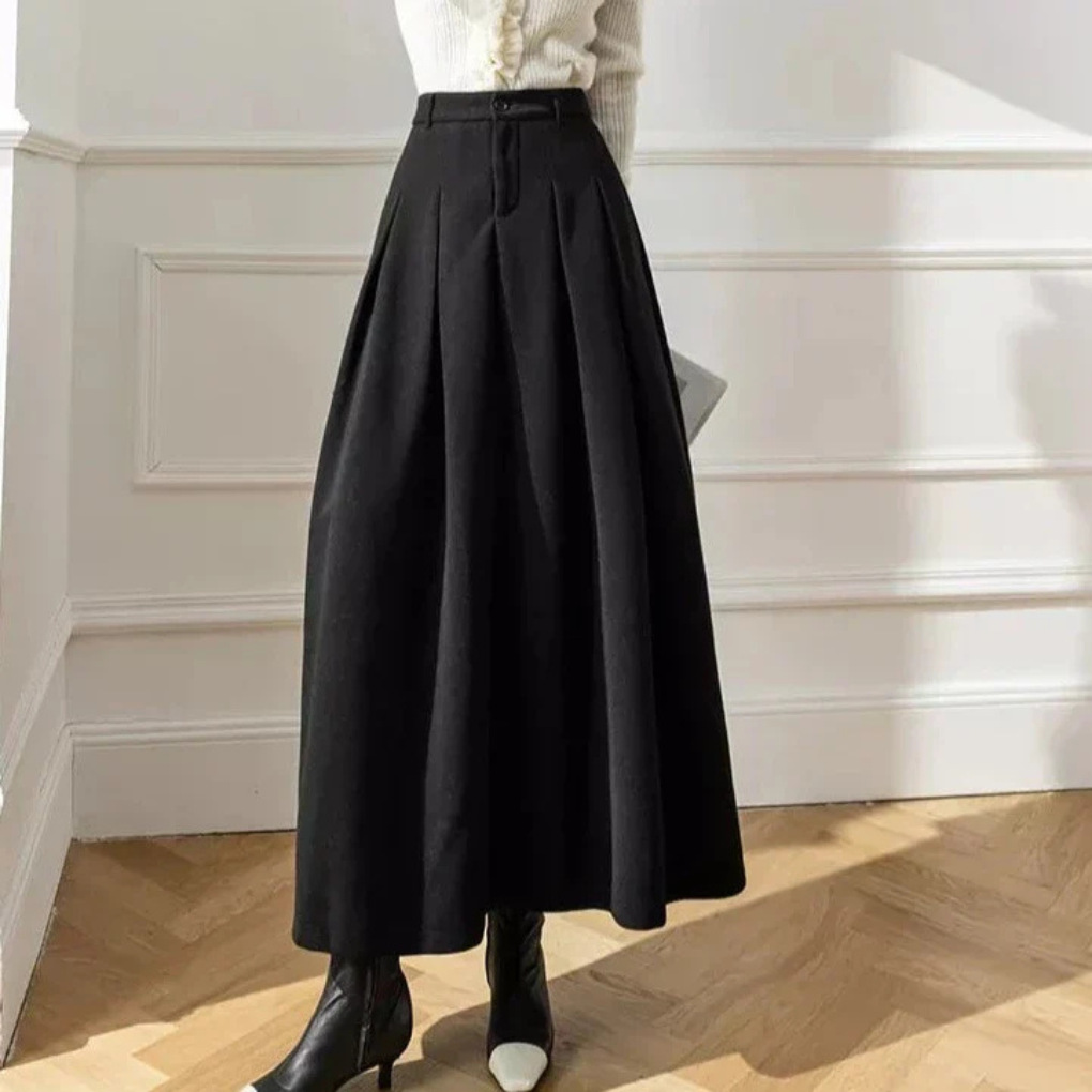 Women's Elegant Pleated Skirt - VibreMode