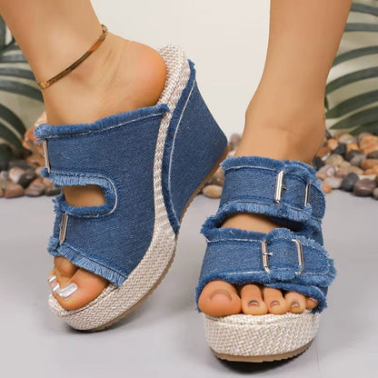 Comfortable Women's Buckle Wedge Sandals