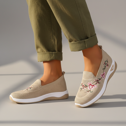 Women's Floral Slip-On Walking Shoes