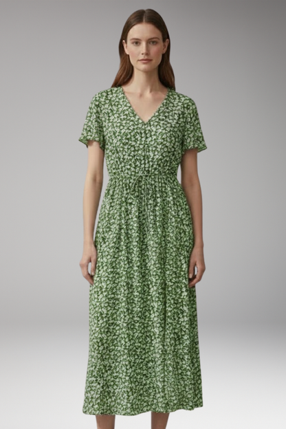 Women's Floral Maxi Dress Flowing Silhouette