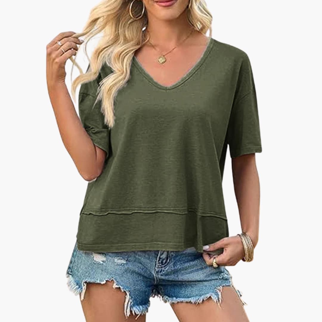 Women's Oversized V-Neck Short Sleeve Tee