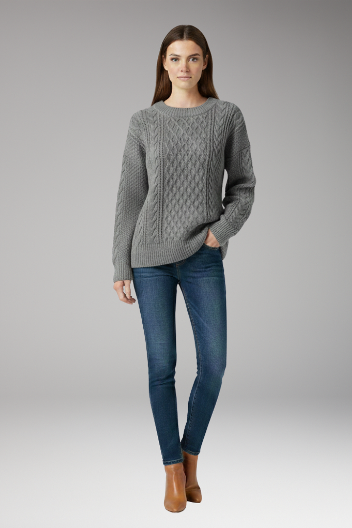 Women's Crew Neck Cable Knit Sweater