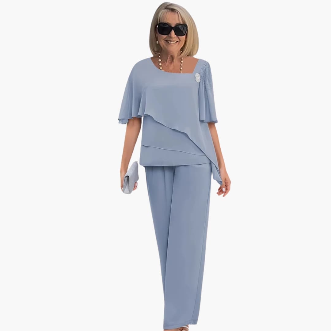 Women's Short Sleeve And Straight Leg Pants Set - VibreMode