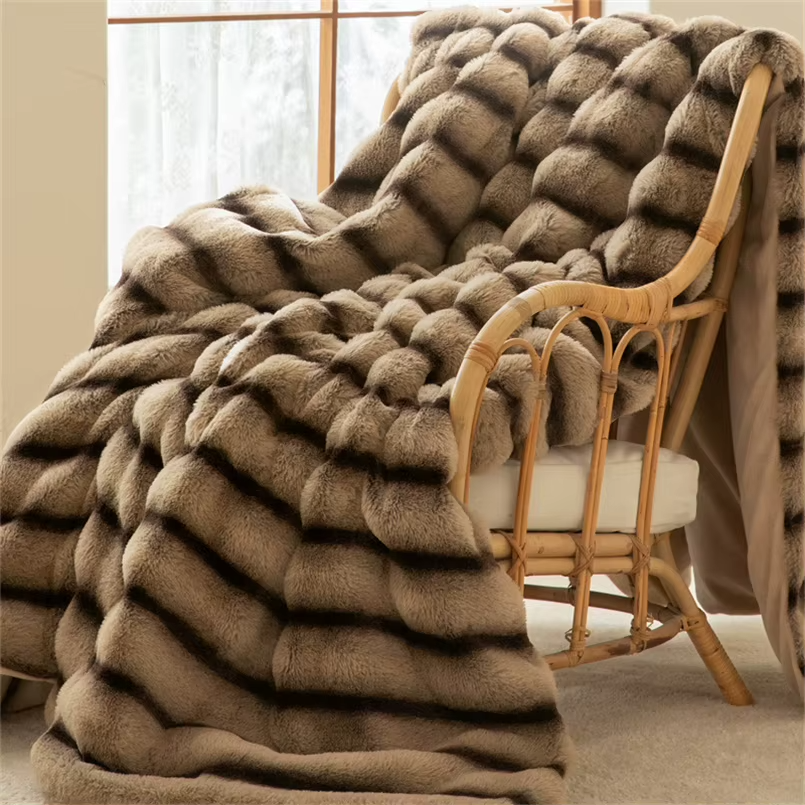 Liora Faux Fur Throw Blanket - VibreMode