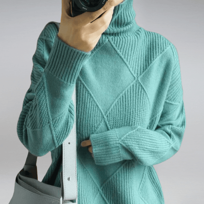 Women's Diamond Knit Sweater Textured Pattern
