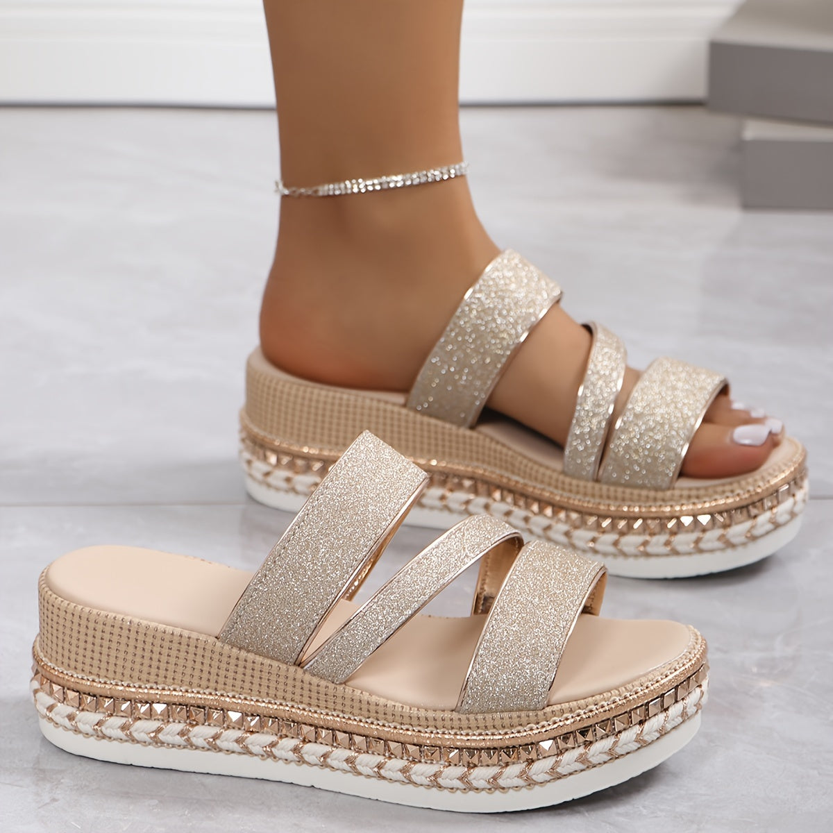 Comfortable Women's Summer Flip Flops