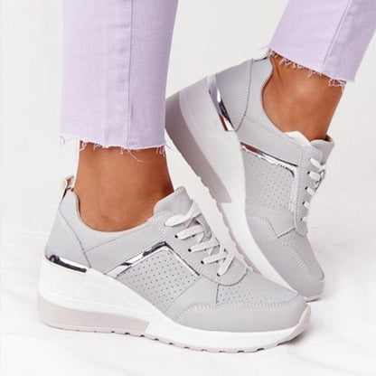 Shiny Mesh Tie-Up Running Shoes
