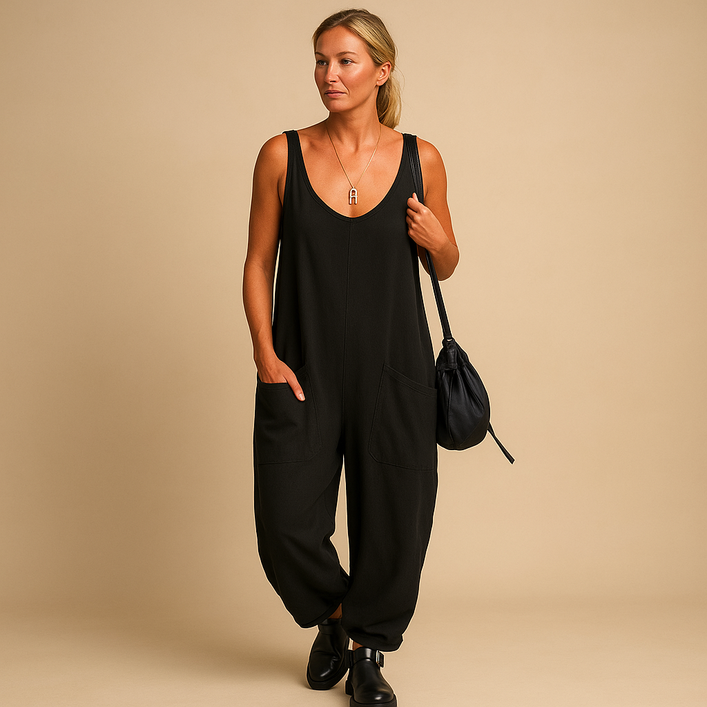 Woman wearing a loose-fit airy summer dress in a lightweight fabric, perfect for warm days and relaxed summer outings.