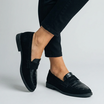Comfortable Croc Pattern Slip On Shoes - VibreMode
