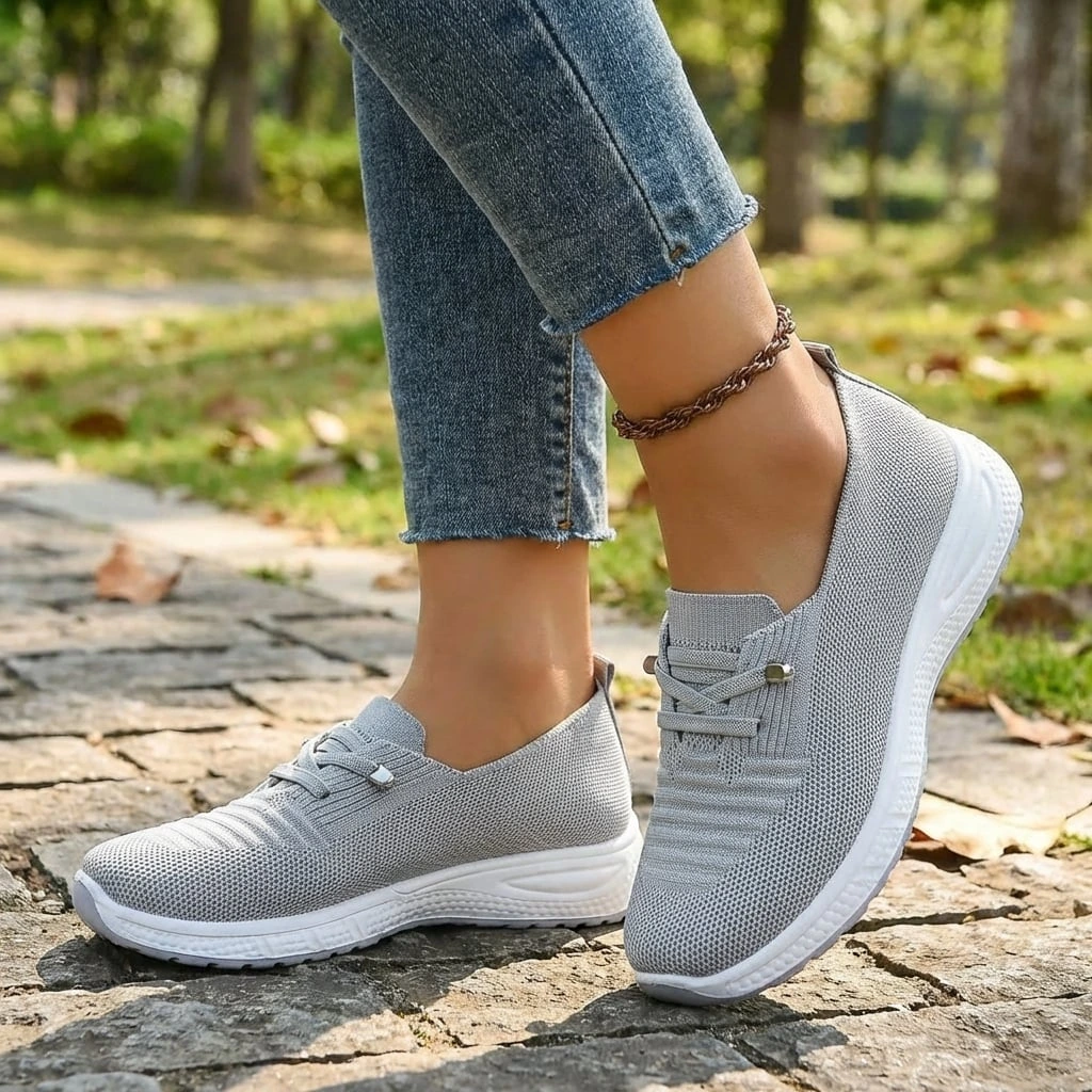 Comfortable Women's Airy Jogging Shoes with Soft Insoles - VibreMode